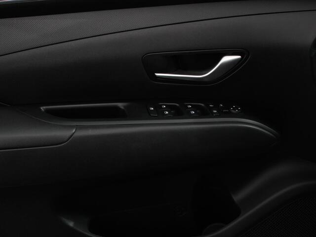 Hyundai TUCSON 1.6 T-GDI PHEV Comfort 4WD Climate control Cruise control Parkeersensoren achter Achteruitrij camera Navigatie LED Apple Carplay/ Android Auto