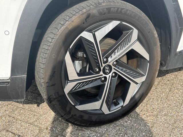 Hyundai TUCSON 1.6 T-GDI PHEV Premium Sky 4WD | Panoramadak | Dealer onderhouden | Leder | Achteruitrijcamera