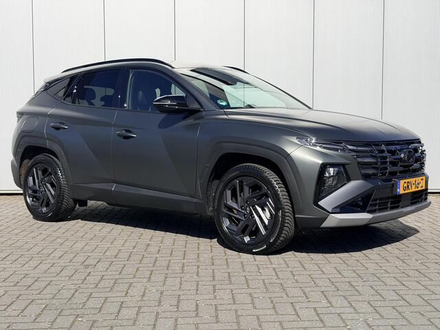 Hyundai TUCSON 1.6 T-GDI PHEV 20th Anniversary / NL Auto / Navigatie / Stoel- & Stuurverwarming / Adaptive Cruise Control / Achteruitrijcamera / Parkeersensoren Voor + Achter /