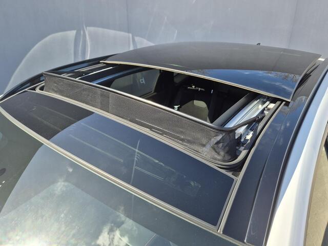 Hyundai TUCSON 1.6 T-GDI PHEV N Line Edition 4WD Automaat / Nieuw Model / Fabrieksgarantie tot 07-2029 / Dealer onderhouden / Trekgewicht 1210 kg / Glazen schuif- en kanteldak / Head Up Display / Stuur- & Stoelverwarming / Achteruitrijcamera / Elektrische achterklep / A