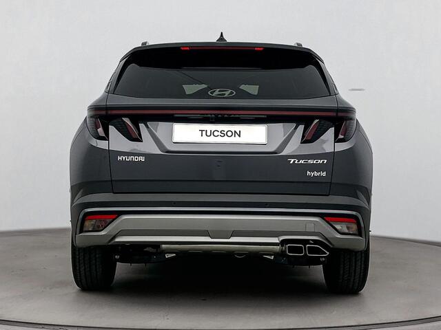 Hyundai TUCSON 1.6 T-GDI HEV Pure Edition | 17 inch Lichtmetalen velgen | Parkeersensoren voor en achter | Stoelen voor verwarmbaar | Privacy glass