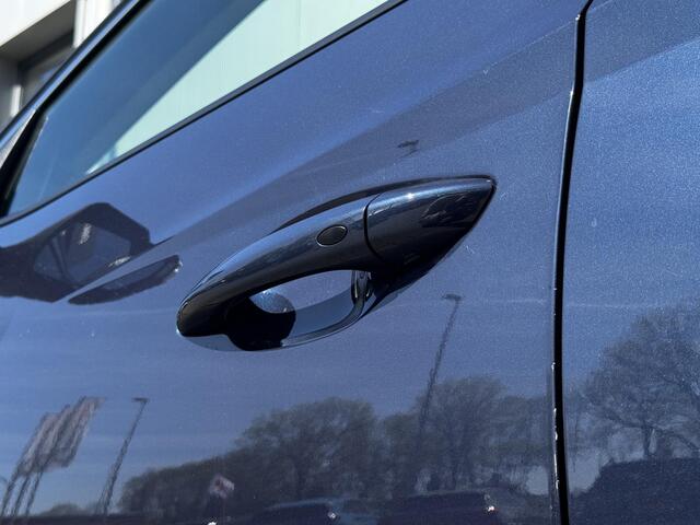 Hyundai TUCSON 1.6 T-GDI HEV Comfort Smart Automaat / 3-zone airco / Stoel en Stuur verwarming / 19" LM / Navigatie / Head up Display /