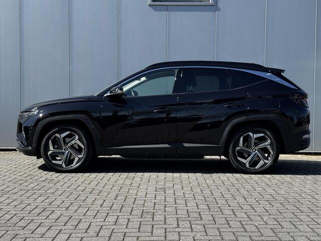 Hyundai TUCSON 1.6 T-GDI PHEV Comfort Smart 4WD / Pano Dak / 19" LM / Stoelverwarming /