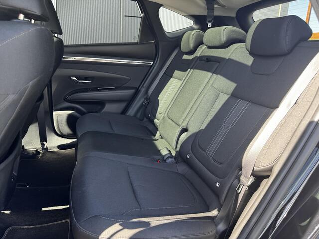 Hyundai TUCSON 1.6 T-GDI PHEV Comfort Smart 4WD / Pano Dak / 19" LM / Stoelverwarming /