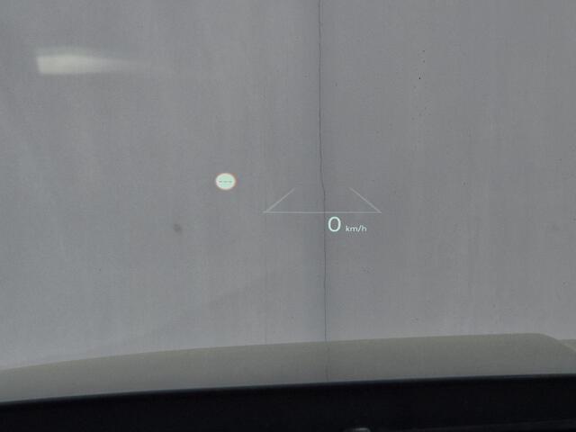 Hyundai TUCSON 1.6 T-GDI PHEV Premium / Facelift Model / Dealer onderhouden / Fabrieksgarantie tot 09-2029 / Head Up Display / Trekgewicht 1210 kg / Elektrische achterklep / Achteruitrijcamera / Draadloze telefoon lader / Apple Carplay Android Auto / Stuur- & Stoelverwa