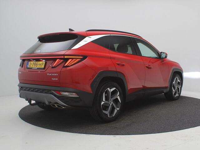 Hyundai TUCSON 1.6 T-GDI HEV Premium / Blindspot Camera / 360 Camera / Trekhaak / Bestuurdersstoel met geheugen / All season banden / 1650KG Trekgewicht / 1ste Eigenaar / NL Auto / Dealer onderhouden / Keyless Entry /