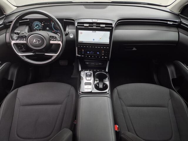 Hyundai TUCSON 1.6 T-GDI HEV Comfort Smart / Fabrieksgarantie tot 03-2027 / Dealer onderhouden / Trekhaak afneembaar / Navigatie/ Apple Carplay Android / Stuur- & Stoel verwarming / Elektrische achterklep / Achteruitrijcamera /