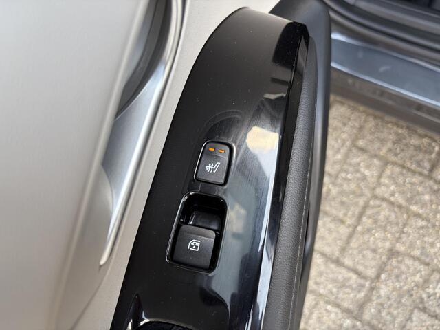 Hyundai TUCSON 1.6 T-GDI HEV Premium Sky / Achterbank verwarmd / Airco (automatisch) / Cruise control adaptief met Stop&Go /