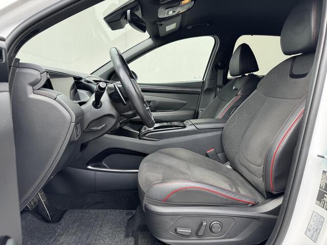 Hyundai TUCSON 1.6 T-GDI PHEV N Line 4WD / Automaat / Dealer onderhouden / Fabrieksgarantie tot 04-2028 / Trekgewicht 1350 kg / Elektrische achterklep / Stuur- Stoel & Achterbank verwarming / Adaptief cruise control / Rondomzicht camera / Stoelventilatie /