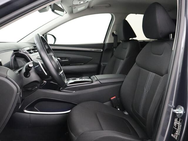Hyundai TUCSON 1.6 T-GDI PHEV Comfort 4WD | SOH 96% | Stoelverwarming | Trekhaak | Adaptive cruise | Camera | Carplay | Full LED | Navigatie | DAB | Keyless | Climate control | Plug In