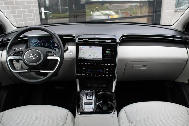 Hyundai TUCSON 1.6 T-GDI PHEV Premium Sky 4WD / Panoramadak / Trekhaak / N.A.P.