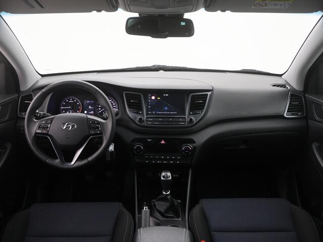 Hyundai TUCSON 1.6 GDi Comfort TREKH|NAVI|CAMERA|BLIS|WINTERPACK|CLIMA|CARPLAY