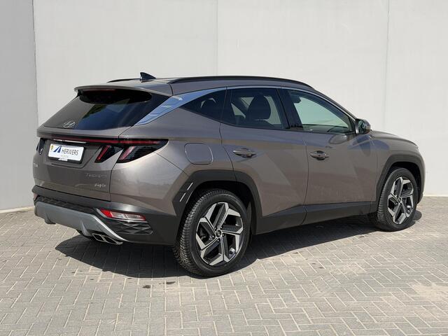 Hyundai TUCSON 1.6 T-GDI PHEV Comfort Smart 4WD / Navigatie / Camera / Adaptieve Cruise / Dodehoek Detectie / Stoel Verwarming / Stuurwiel Verwarming / Apple CarPlay & Andoid Auto / Elektr. Achterklep /