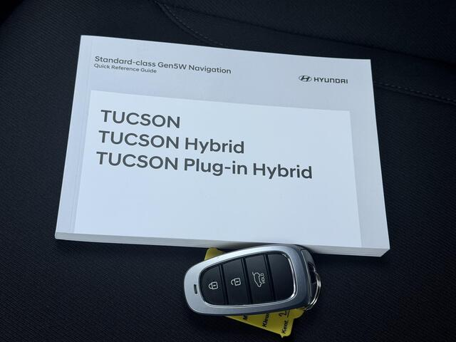 Hyundai TUCSON 1.6 T-GDI PHEV Comfort Smart 4WD / Navigatie / Camera / Adaptieve Cruise / Dodehoek Detectie / Stoel Verwarming / Stuurwiel Verwarming / Apple CarPlay & Andoid Auto / Elektr. Achterklep /