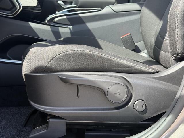 Hyundai TUCSON 1.6 T-GDI PHEV Comfort Smart 4WD / Navigatie / Camera / Adaptieve Cruise / Dodehoek Detectie / Stoel Verwarming / Stuurwiel Verwarming / Apple CarPlay & Andoid Auto / Elektr. Achterklep /