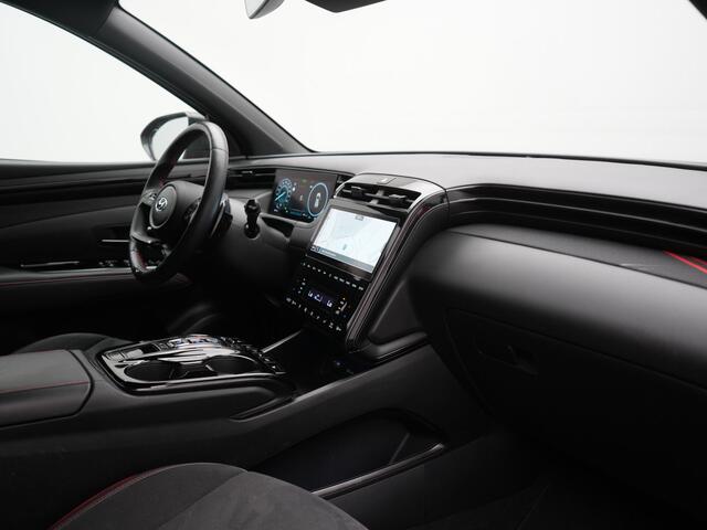Hyundai TUCSON 1.6 T-GDI N Line 4WD PHEV 265pk Dealer O.H. | Adaptive Cruise | Camera | Alcantara Sportstoelen & Stuur Verwarmd | Krell Audio | Apple Carplay | Keyless | Blis | 19"L.M | Navigatie | DAB | Plug In Hybrid |