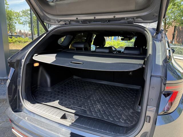 Hyundai TUCSON 1.6 T-GDI HEV N Line VAN: 36.900,- VOOR: 34.877,- UW WKVOORDEEL: 2.023,-| PANO |DEALER ONDERHOUDEN| HYUNDAI GARANTIE T/M 02-2028| STOELVENTILATIE + VERWARMING| CAMERA | FULL OPTIONS| ACHTERBANK VERWARMD