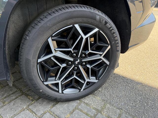 Hyundai TUCSON 1.6 T-GDI HEV N Line VAN: 36.900,- VOOR: 34.877,- UW WKVOORDEEL: 2.023,-| PANO |DEALER ONDERHOUDEN| HYUNDAI GARANTIE T/M 02-2028| STOELVENTILATIE + VERWARMING| CAMERA | FULL OPTIONS| ACHTERBANK VERWARMD