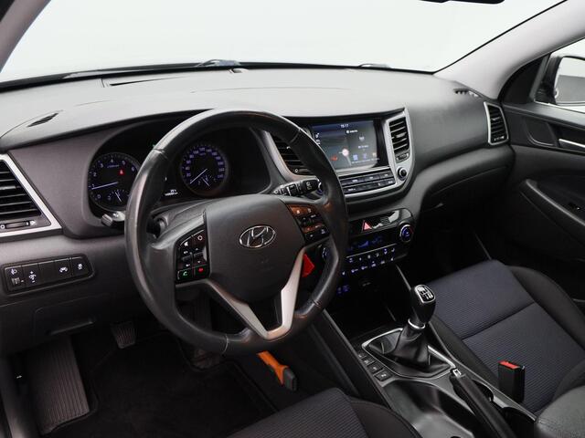 Hyundai TUCSON 1.6 GDi 132Pk Comfort | Stoelverwarming | Trekhaak | Camera | Cruise Control | CarPlay | Climatronic | 17 Inch