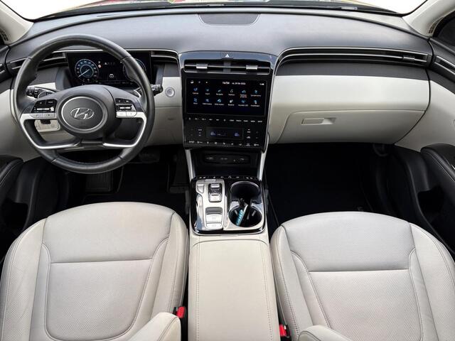 Hyundai TUCSON 1.6 T-GDI 230pk HEV Premium Sky | SCHUIF/KANTELDAK | LEDEREN BEKLEDING | STOELVENTILATIE & VERWARMING | BLIND SPOT CAMERA | LAGE KMSTAND |
