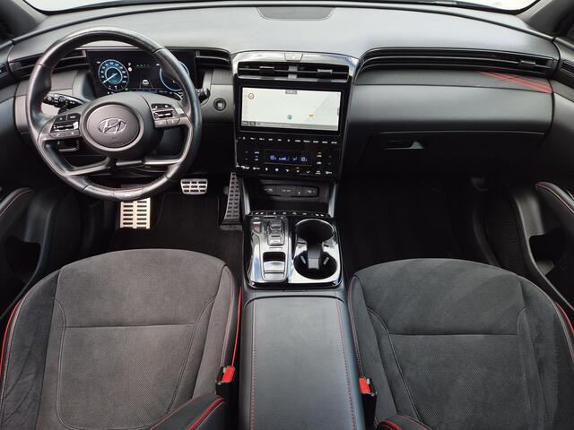 Hyundai TUCSON 1.6 T-GDI PHEV N Line 4WD / Dealer onderhouden / Fabrieksgarantie tot 05-2027 / Trekgewicht 1350 kg / Elektrische achterklep / Rondomzicht camera / Stuur- Stoel & Achterbank verwarming / Adaptief cruise control / Keyless Entry/Start /