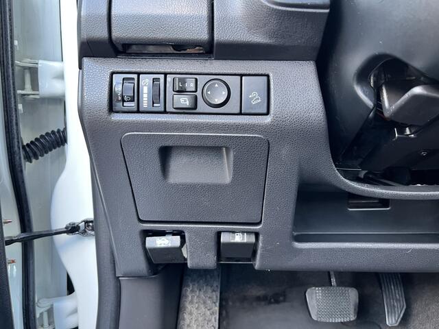 Isuzu D-MAX 1.9 Extended Cab X-Country 164PK 3500kg trekgwicht Airco Cruise controle Pick-up p-up Euro 6 Vierwielaandrijving Openlaadbak Gereedschapskist Camera Bpm vrij!!