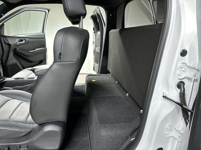 Isuzu D-MAX 1.9 Extended Cab V-Cross Automaat 3500KG Trekgewicht | DEMO DEAL