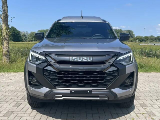 Isuzu D-MAX V-Cross MY25 Double Cab verlengd 5-persoons BPM vrij trekhaak 3500 Kg trekgewicht