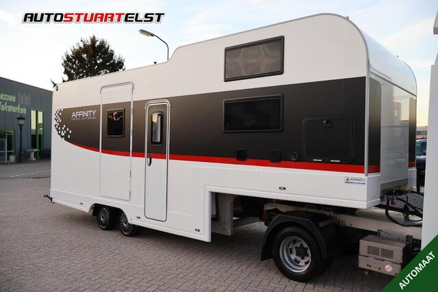 Iveco 50c18 BE combinatie BTW/MARGE | B-E Combinatie | Camper Trailer nieuw ! 2022 | Laadruimte | voor diverse recreatie doeleinde | Topontwerp | Grote Accu | Centrale Verwarming | Douche | Airco/Verwarming | 6 Persoons Trekker