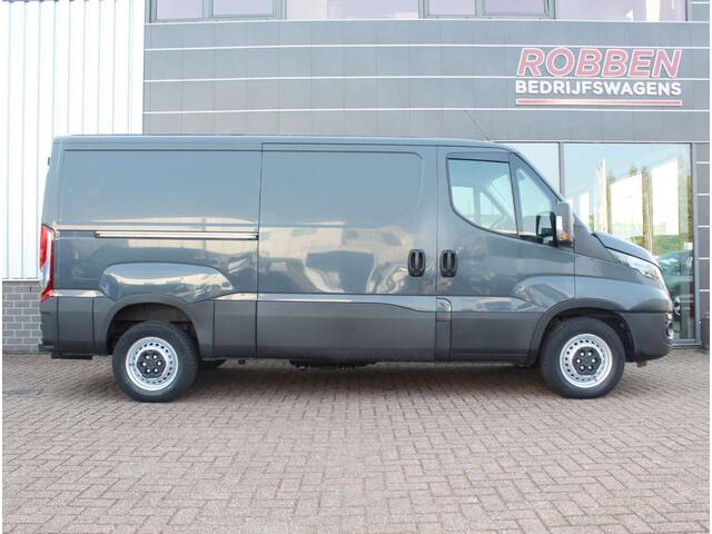 Iveco DAILY 35S18V 3.0 352 Aut. Airco/Cruise/Nav Trekhaak H1L2