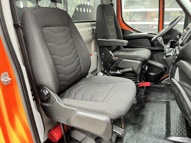 Iveco DAILY 35C15 2.3 375 Trekhaak 3500kg Laadklep 500kg Navigatie Open laadbak Pick-up Euro 5 Bpm vrij Bakwagen p-up 1e eigenaar Dealer onderhouden