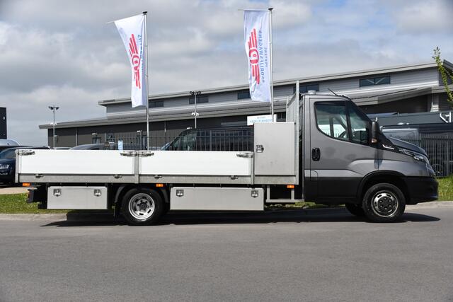 Iveco DAILY 40C18 DL L4 Openlaadbak Camera, Cruise, LED, Carplay, 180PK, 3500kg Trekhaak, Clima, Automaat, Uniek! Chassis