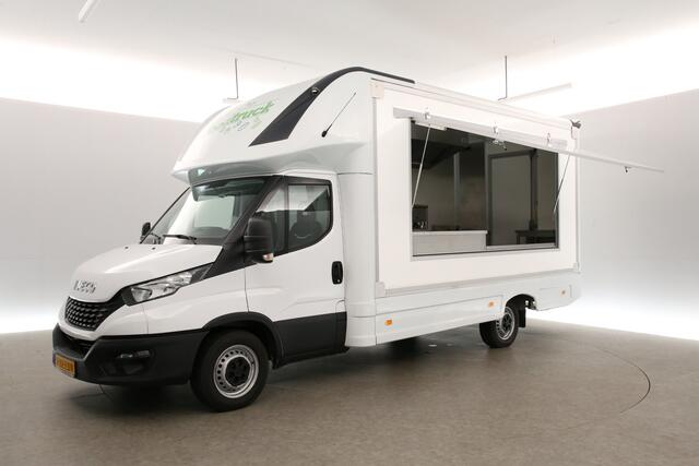 Iveco DAILY 35S14 2.3 410 VERWACHT | Foodtruck | Patatwagen | Verkoopwagen | Patatkraam | Eventtruck | Frietwagen | Snackwagen | Zijdeur | Airco Treeplank