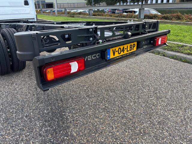 Iveco DAILY 35C18 Chassi Cabine Automaat Airco Navi Cruisecontrol NIEUW BPM VRIJ