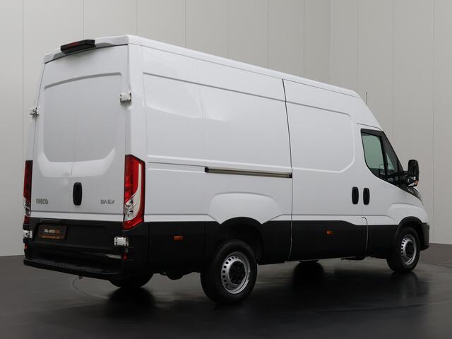 Iveco DAILY 35S14 Hi-Matic Automaat L2H2 | 3500Kg TG | Airco | Cruise | 3-Persoons | Betimmering