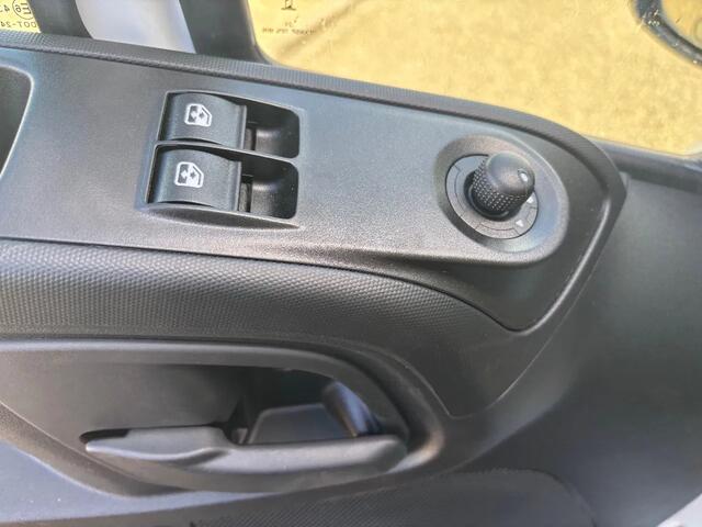 Iveco DAILY 35C18 Openlaadbak Automaat Airco Cruisecontrol NIEUW BPM VRIJ