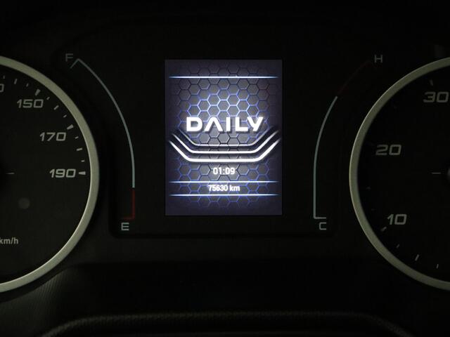 Iveco DAILY 35S16 L2H2 | 3500Kg TG | Airco | 3-Persoons | Betimmering