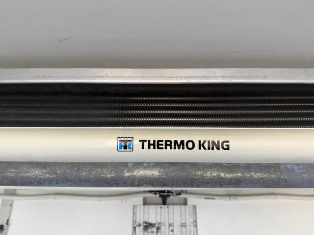 Iveco DAILY 40C18 3.0 180PK Aut.Clixtar Koeler 2.6 ton Laadvm. BE License