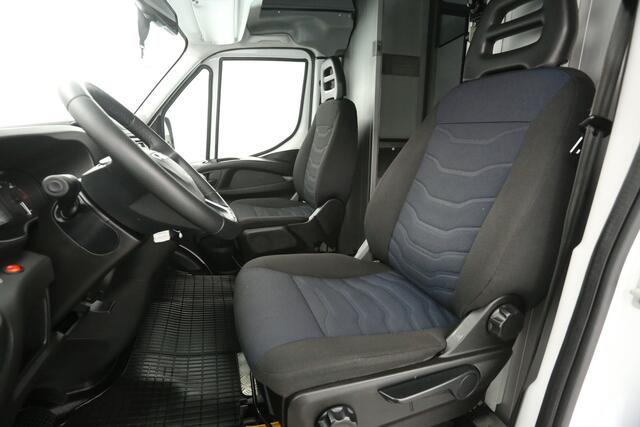 Iveco DAILY 35S14 2.3 410 | Foodtruck | Bezorgauto | Verkoopwagen | Bakwagen | Zijdeur | Camper | Inrichting | Kasten | Airco | Camera | Treeplank