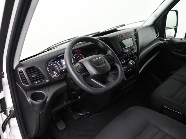 Iveco DAILY 35C16 Bakwagen+Laadklep 2023 | Airco | 3-Persoons