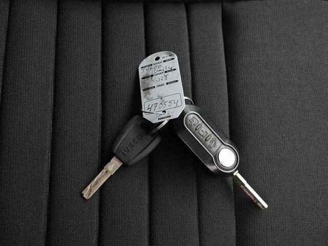 Iveco DAILY 35S16 L2H2 | 3500Kg Trekgewicht | Airco | 3-Persoons | Betimmering