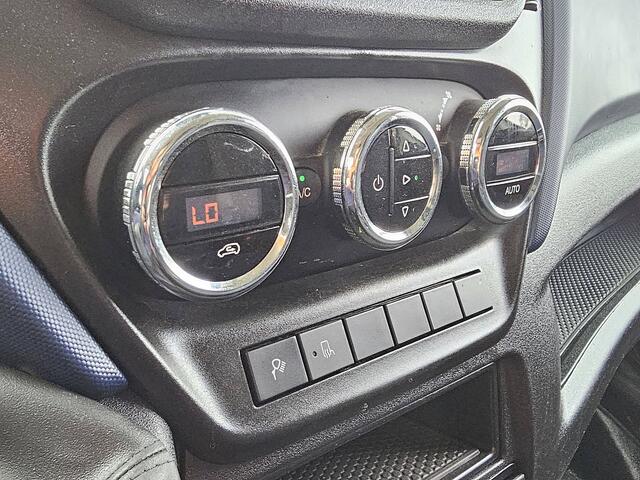 Iveco DAILY 35S18HV 3.0 L5H3 ac automaat EURO6 cruisecontrol bluetooth carplay 3.0 ltr 3500 kg trekhaak