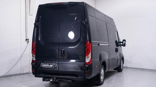 Iveco DAILY 35S21 210 pk Aut. Dubbel Cabine 6-Zits Adapt. Cruise, Navi, Camera, 16" LMV, Trekhaak 3.500 kg