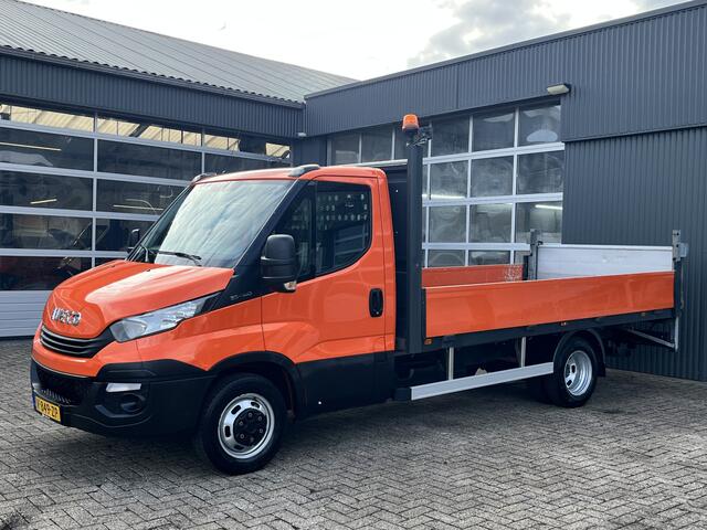Iveco DAILY 35C14 2.3 375 Laadklep 500kg Trekhaak 3500kg trekgewicht Airco 2-Persoons Open laadbak Pick-up P-up Bakwagen Telefoonverbinding 1e eigenaar Euro 6 Bpm vrij !!!