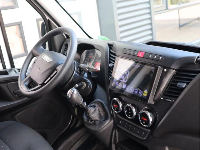 Iveco DAILY 35S14 136pk Euro 6 - L2H2 - Trekhaak - Cruise - Airco