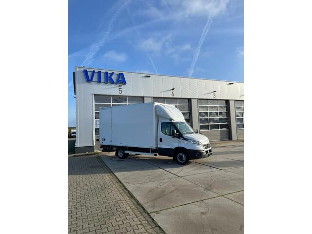Iveco DAILY 35C18HA8 bakwagen met laadklep (1000 kg.)