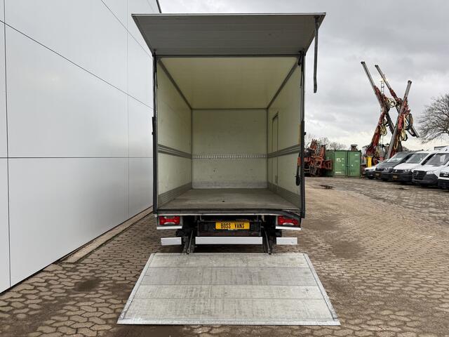 Iveco DAILY 35S18 3.0 Laadklep Automaat LED Climate Control Adaptieve Cruise Control Standkachel Camera Navigatie