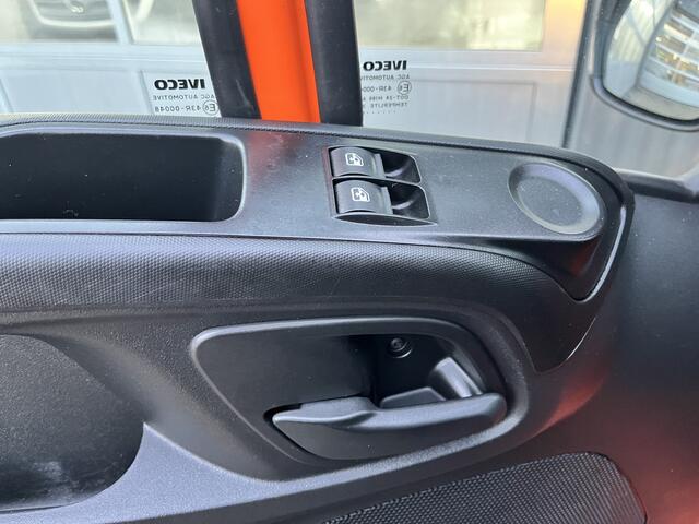 Iveco DAILY 35C14 2.3 375 Laadklep 500kg Trekhaak 3500kg trekgewicht Airco 2-Persoons Open laadbak Pick-up P-up Bakwagen Telefoonverbinding 1e eigenaar Euro 6 Bpm vrij !!!