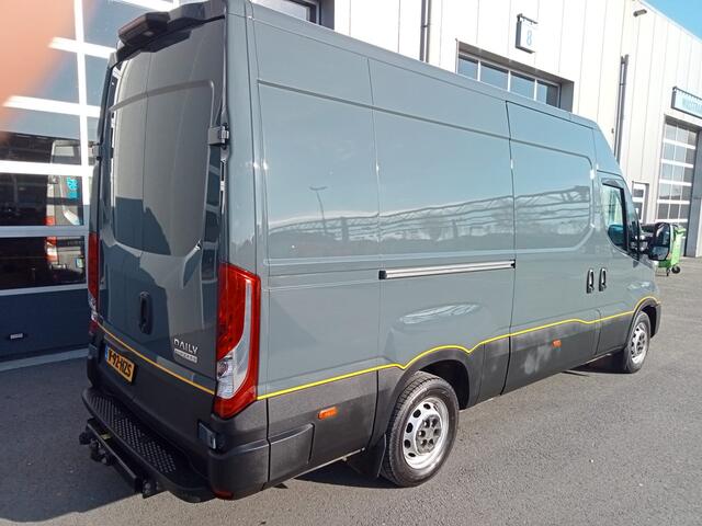 Iveco DAILY 35S16V A8 Luchtvering - Adaptive Cruise Control - Automaat - L3H2 - 2.3L 157pk - Camera - Trekhaak Standplaats: Groningen