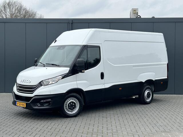 Iveco DAILY 35S14V 2.3 136 PK / L2H2 / 270 A DEUREN / 3.5T TREKHAAK / 45.331 KM !! / AIRCO / BLUETOOTH